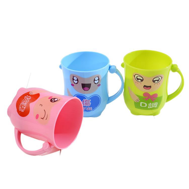 Smiling face mouthwash cups, brushing cups, plastic mouth cups and expression cups are available at street stalls for 2 yuan Item Picture