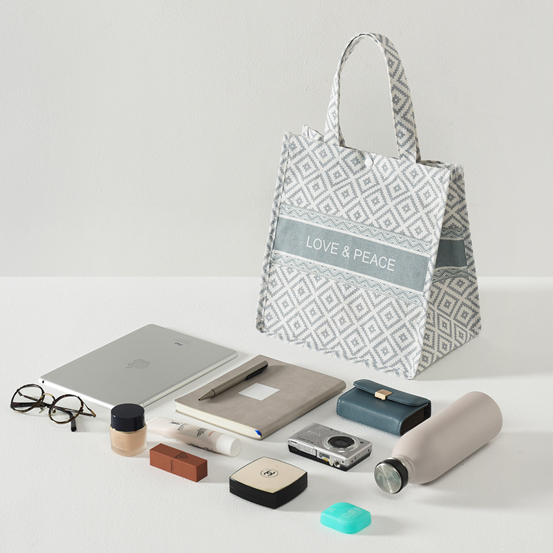 Nuevo estilo tote bag creativo simple bolso de compras de moda bolso de almacenamiento de libros tote bag personalizado al por mayor Application Scenario