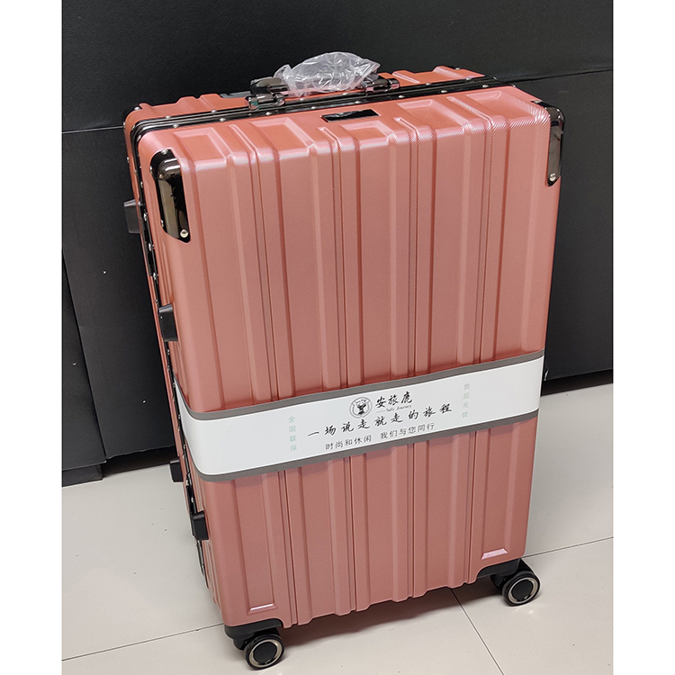 A tripod 103 suitcase large capacity password box universal wheel durable pull rod suitcase