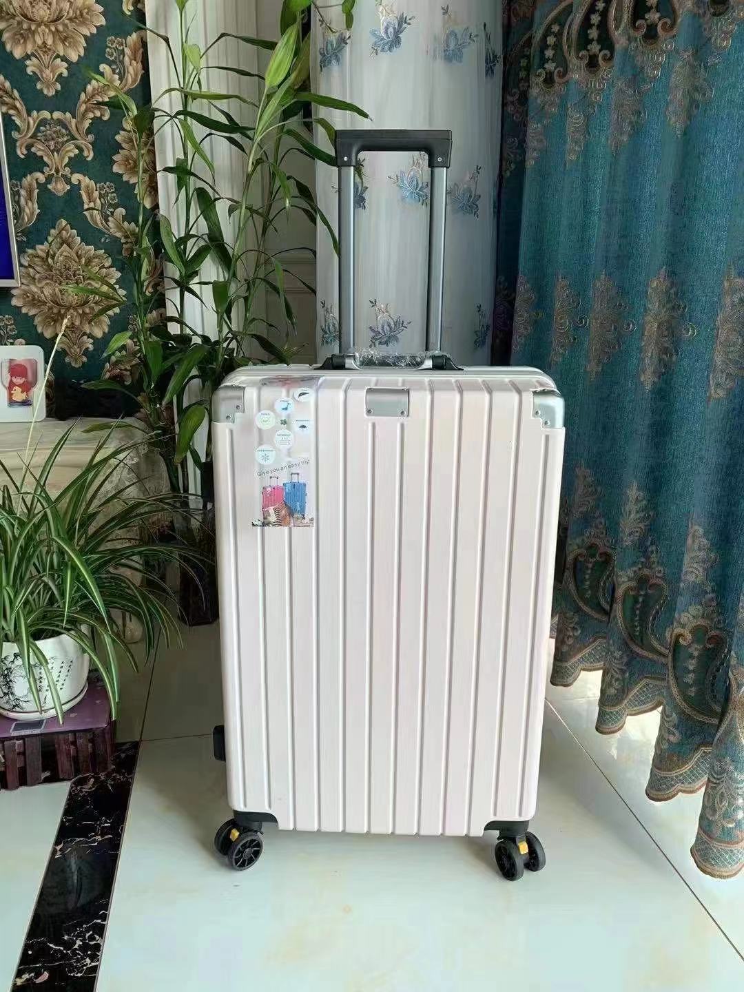 حقيبة سفر من طراز YhhhH1 (24 بوصة) ذات سعة كبيرة، حقيبة مزودة بعجلات متينة details Picture