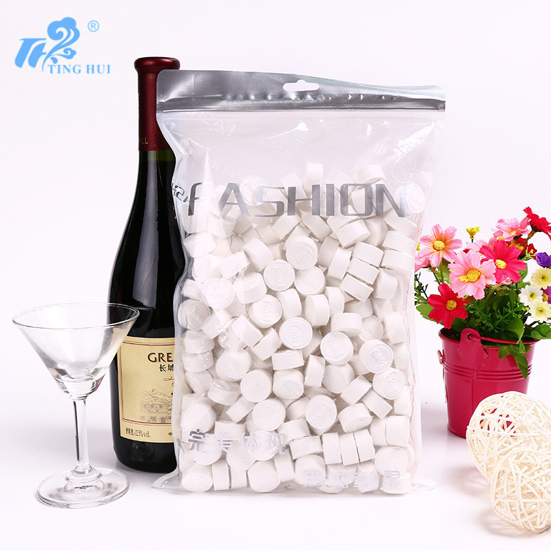 Wholesale of fully adhesive non-woven fabric compressed small square towels and bare compressed towels available for customization details Picture