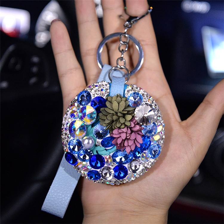 New car keychain creative car mirror key pendant, fashionable and cute ladies' keychain pendant wholesale Specification drawing