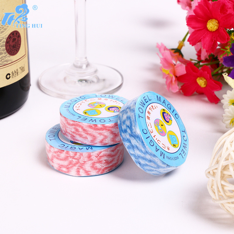 Hot-selling outdoor disposable non-woven fabric compressed towels, multi-purpose portable compressed towels, direct supply from the manufacturer