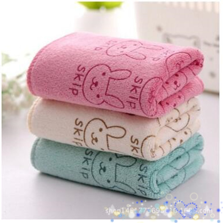 Factory wholesale frosted cartoon printed towels, thickened 30*60 children's towels, street towels details Picture
