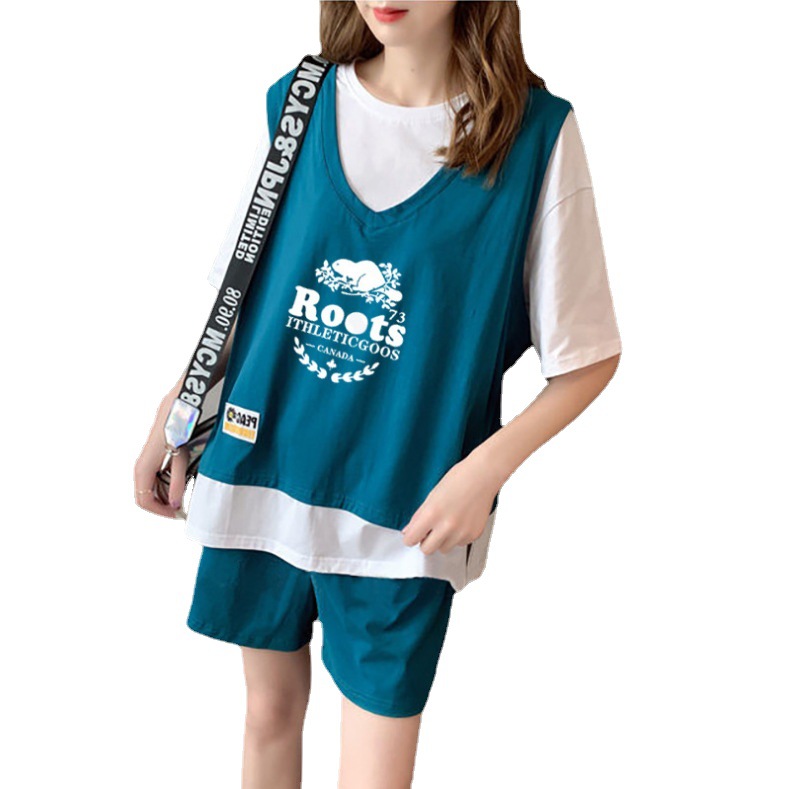 A two-piece short pants casual sportswear set for women in summer, Korean style short-sleeved sportswear, fashionable, loose and youthful two-piece set Item Picture