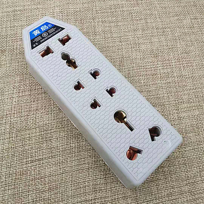 Factory direct sales of power strips without wires, household low-power power strips, power strips and sockets, two-yuan store, street stall supply Application Scenario