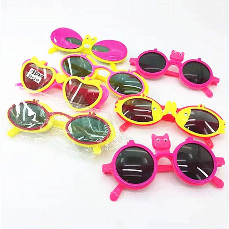 小商品配送白底实物图