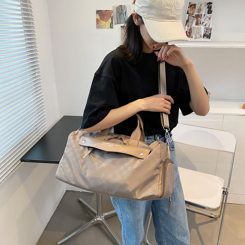 Fitness bag Dry and wet separation sports bag Large capacity handbag Men's duffel bag Travel bag Travel training bag