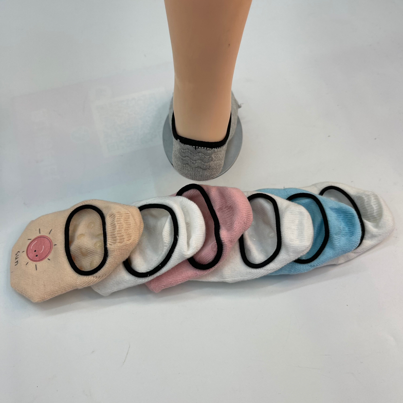 جورب جديد من الأرضيات المصورة من الأطفال Item Picture