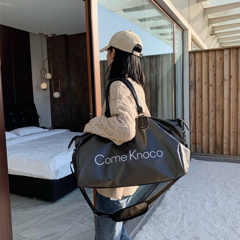 Bolsa de viaje para mujeres de corta distancia portátil de gran capacidad para salir a trabajar bolsa de equipaje para hombres portátil yoga ejercicio bolsa de ropa de fitness Application Scenario