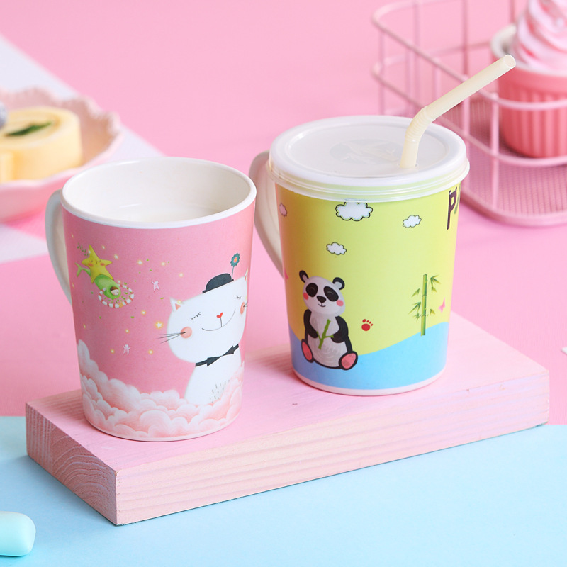 300ml bamboo fiber children's mugs, baby drinking cups, milk drink cups with handles, mother and baby store supply Application Scenario