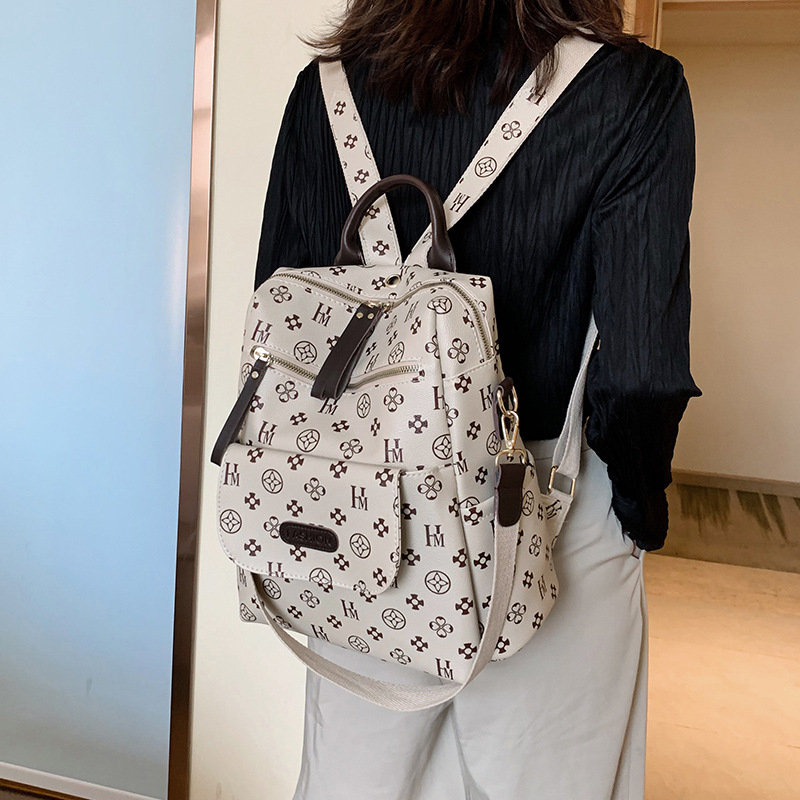 Fashionable women's bag, retro multi-functional, school-style single-shoulder bag, trendy large-capacity multi-compartment student computer bag, women's bag Application Scenario
