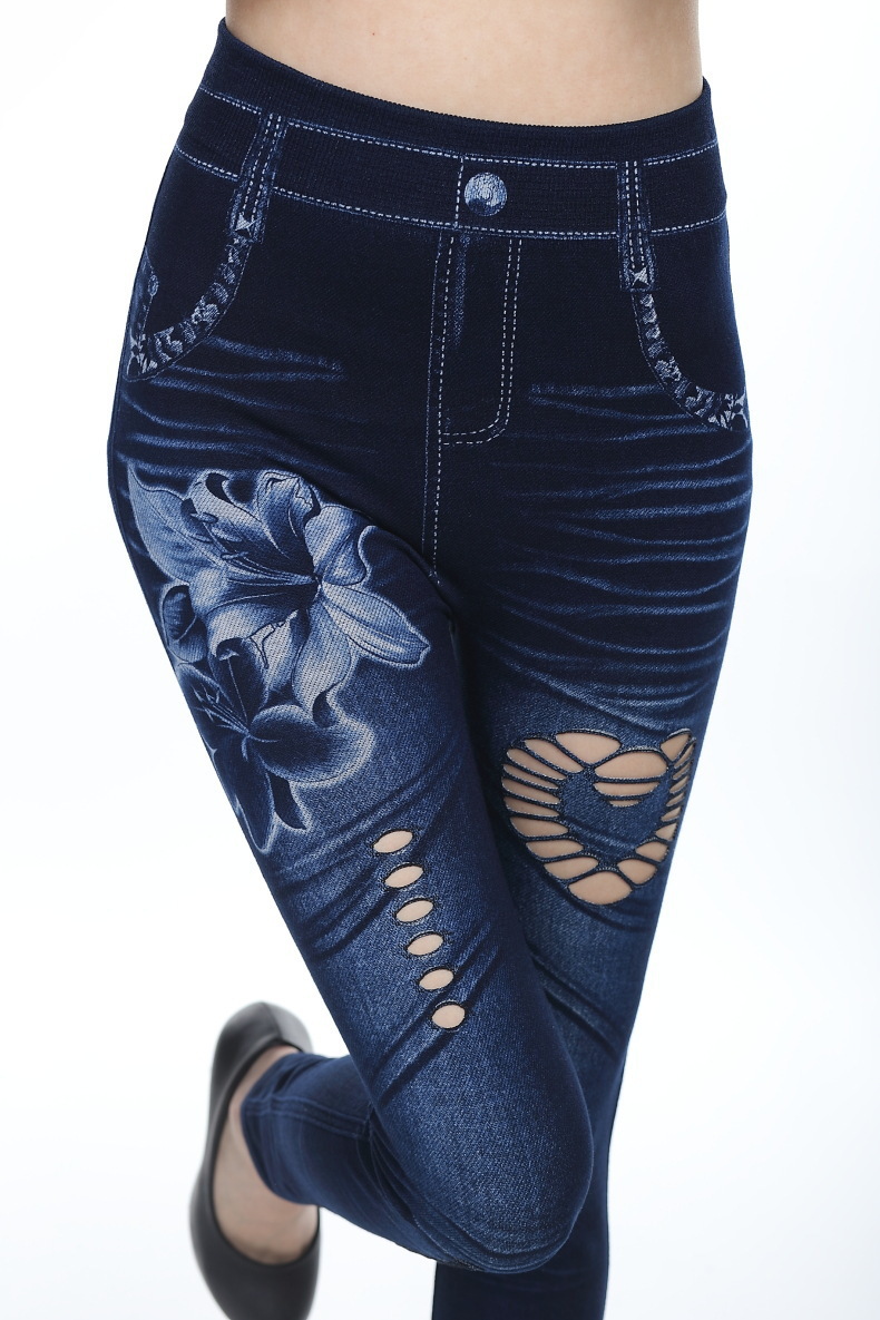 leggi, a seamless cotton faux denim leggi with a cut-out and sexy leg wrap, is a bestseller in Europe and America Application Scenario