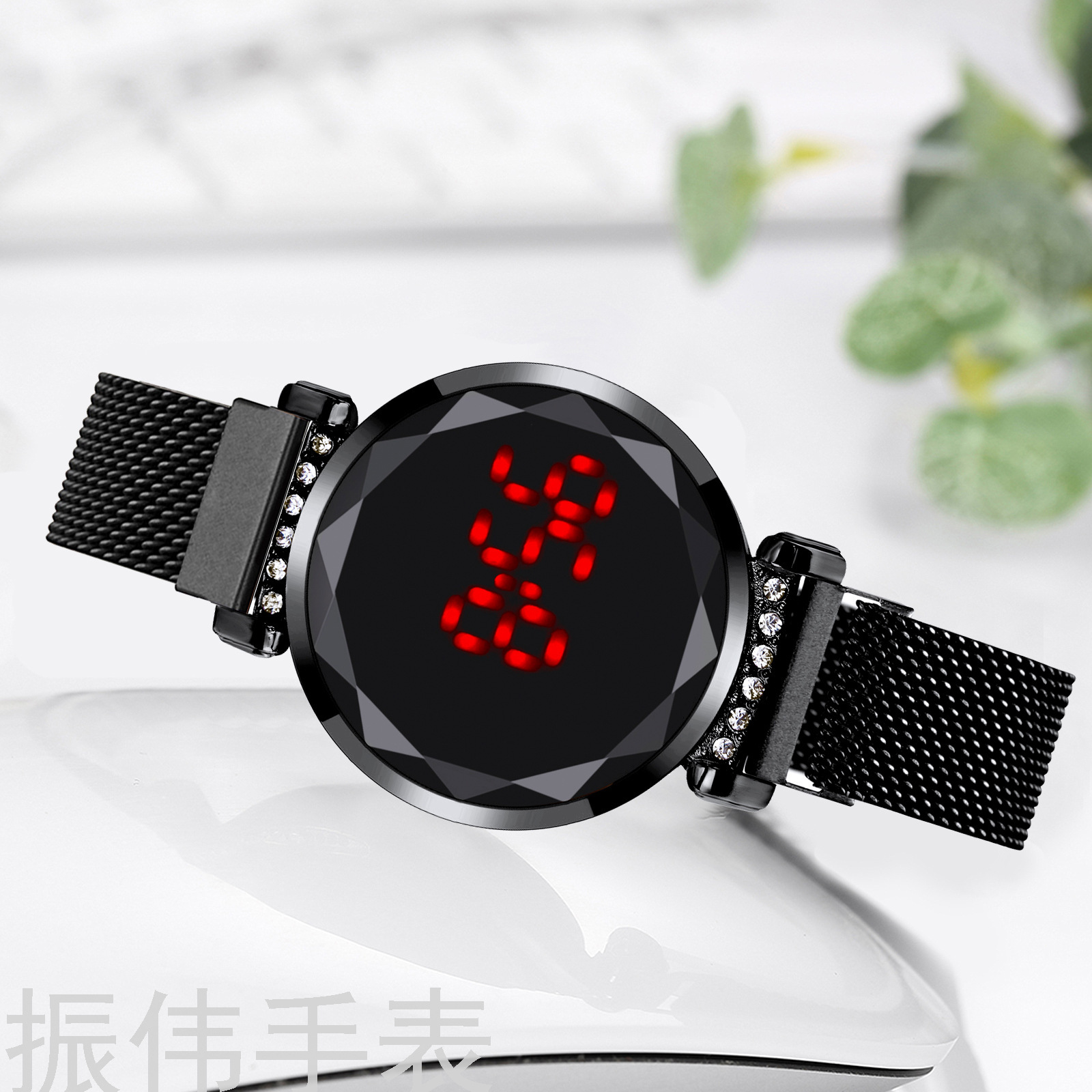 Influencers reloj de mujer moda pantalla táctil LED disco con diamantes milano tira de mujer reloj de cuarzo electrónico una pieza de generación de cabello details Picture