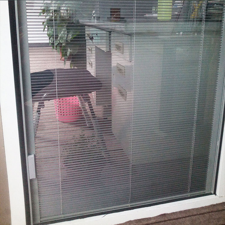 Factory direct sales of hollow partition glass, remote control central control blinds, study and office shading built-in blinds Application Scenario