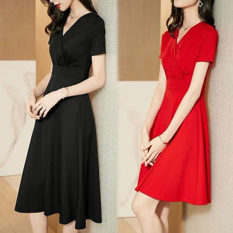 批发黑色连衣裙小黑裙2021新款女夏装V领短袖中长显瘦气质裙子