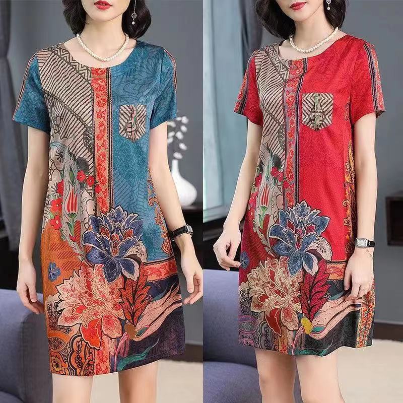 Faux Ice Silk 2021 Season New Mom's Dress, floral print, stylish large-sized T-shirt, short-sleeved printed top for middle-aged and elderly people, summer
