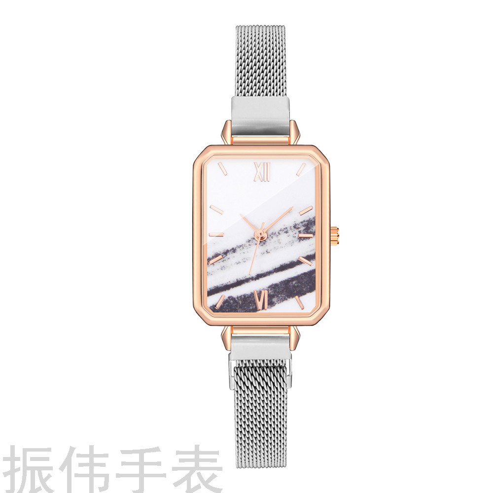 Douyin Fashion Milan with a small green watch, creative rectangular peacock pattern Roman numeral women's quartz watch Application Scenario