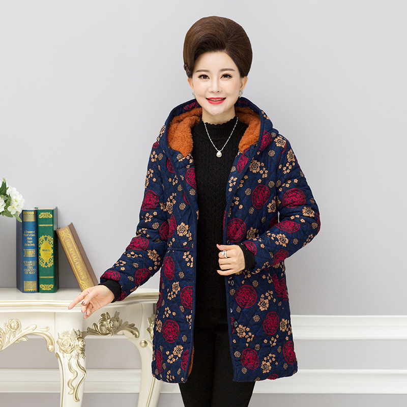 Large-sized, fleece and thickened women's clothing for middle-aged and elderly people, thick cotton-padded clothes for autumn and winter, medium-length cotton-padded clothes for mothers, 50-60-year-old grandmothers Application Scenario