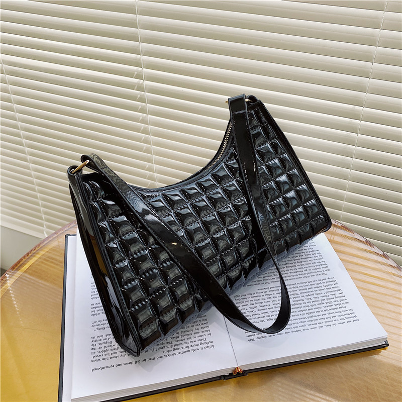 Popular French simple fold armpit baguette women 2021 new fashion casual sense of small shoulder bag women