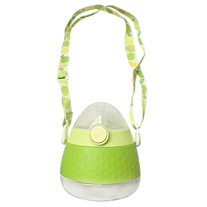 婴幼儿学饮杯实物图