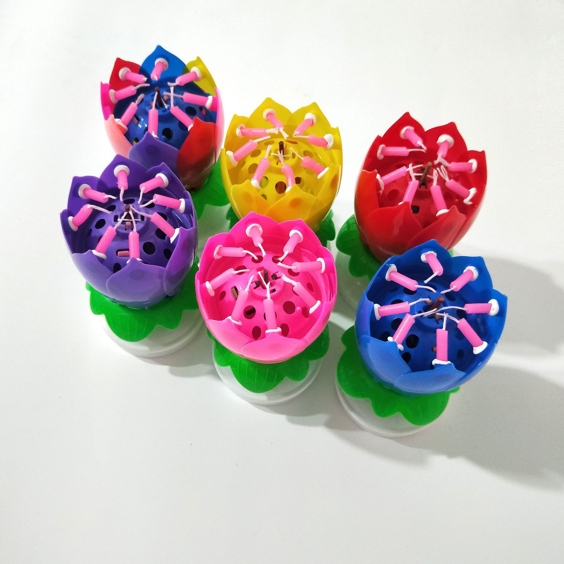 Wholesale of Lotus music candles, ins blooming birthday decorative handicrafts and ornaments Application Scenario