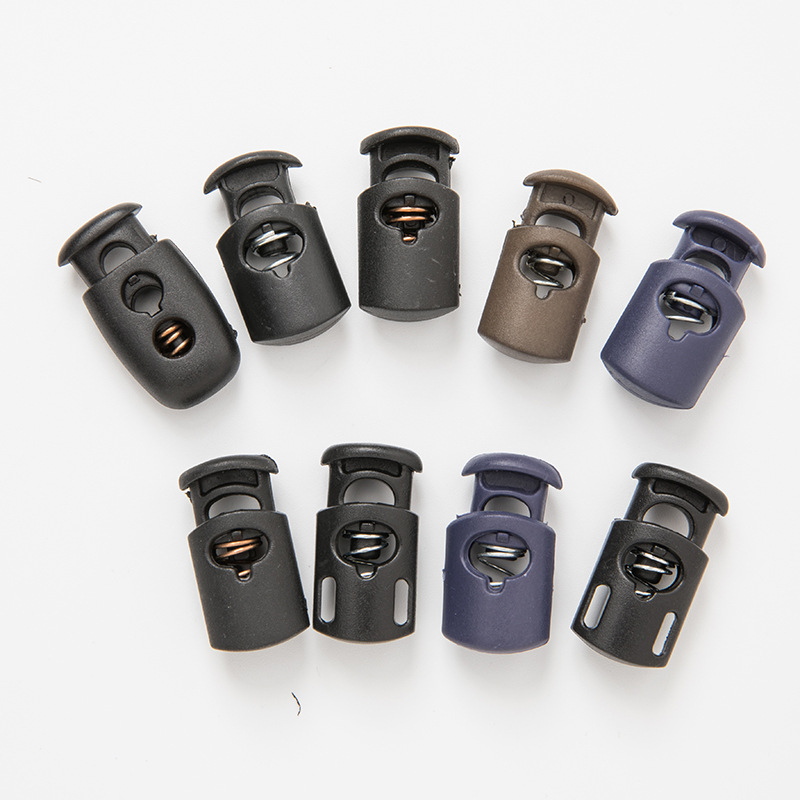 A 20-year-old store offers wholesale plastic rope buckles, electroplated rope buckles, spring buckles, cat's eye buckles, safety buckles and hanging clocks in stock Item Picture