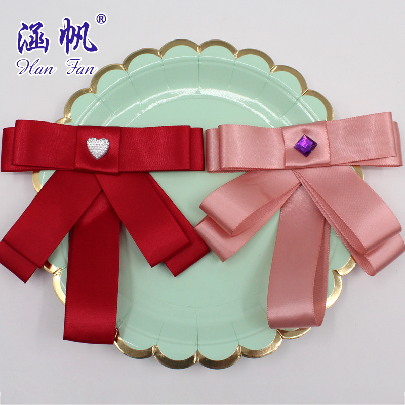 8分2.5CM 多色12cm长涤纶带粘钻胸花 礼盒礼品 服装装饰 厂家直销