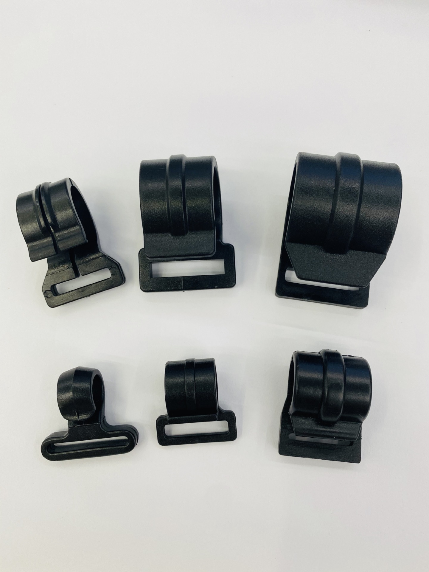 Wholesale plastic hook hooks, bull nose hooks, plastic tent hooks, 2cm question mark shaped hooks, luggage accessories
