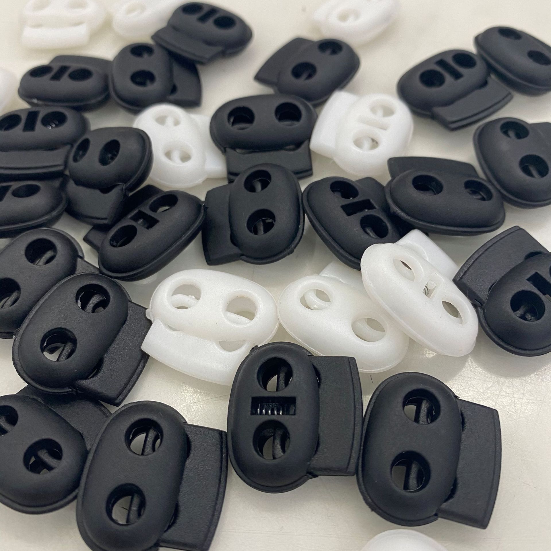 Bag accessories Plastic webbing fastener Nylon PP plastic fastener Spring fastener Pig nose fastener Double hole fastener in stock thumbnail