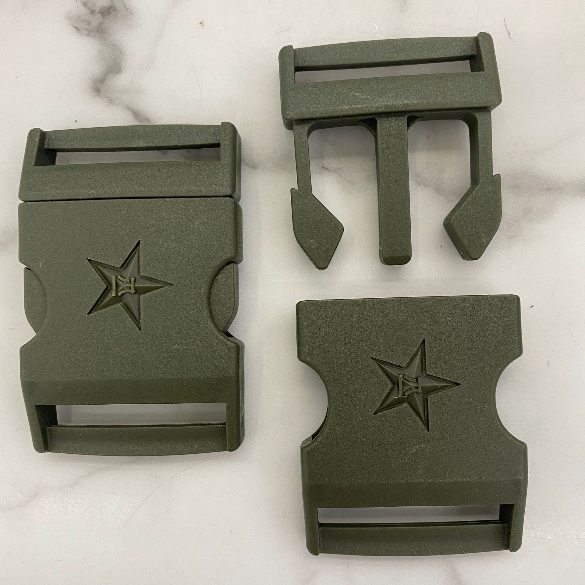 Bag accessories, belt buckles, plastic clips, belt accessories, adjustment buckles, belt link buckles can be customized according to color details Picture