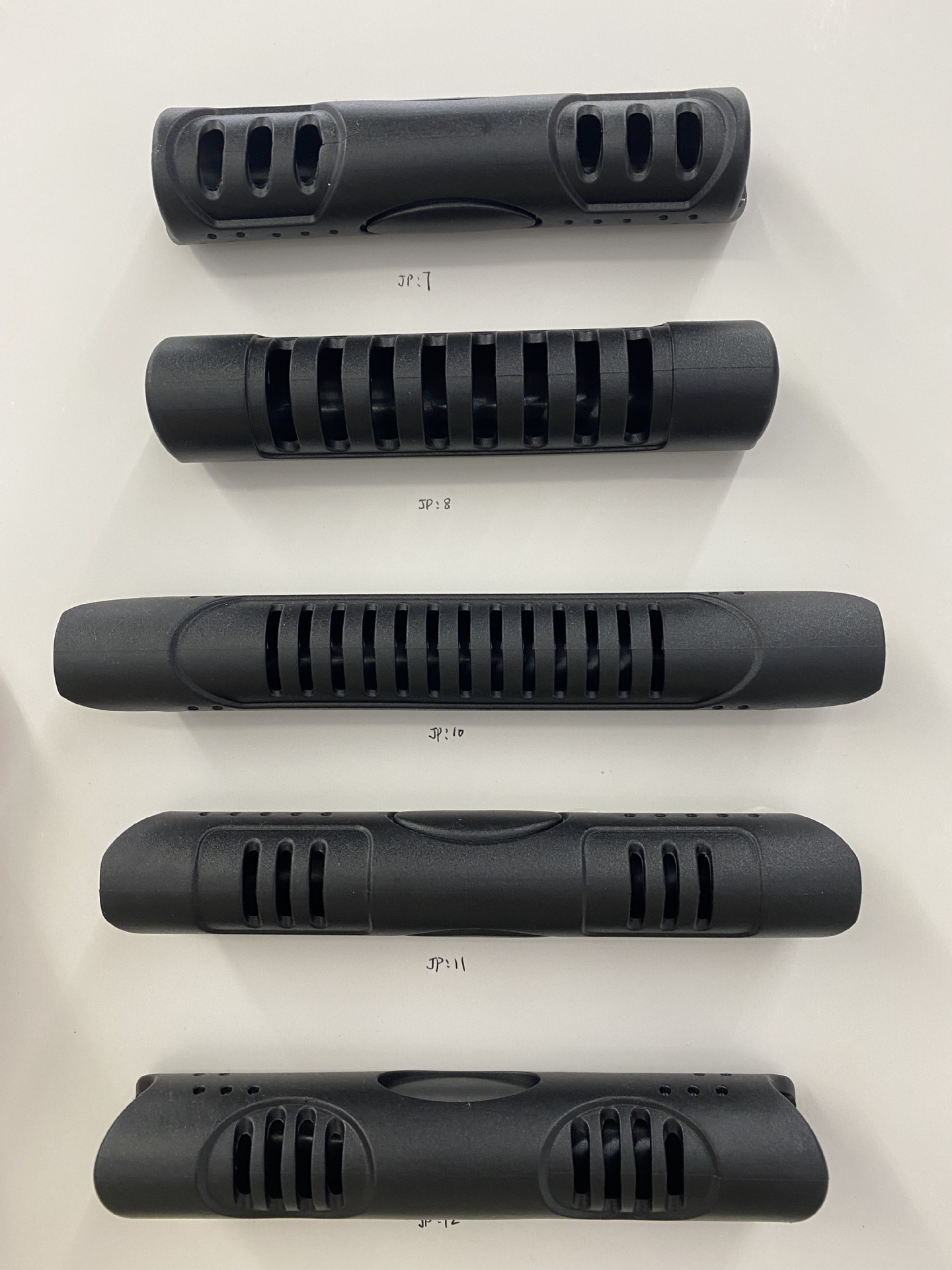 Plastic webbing handle, single-tube luggage accessory handle, webbing handle, plastic handle, PVC luggage handle Item Picture