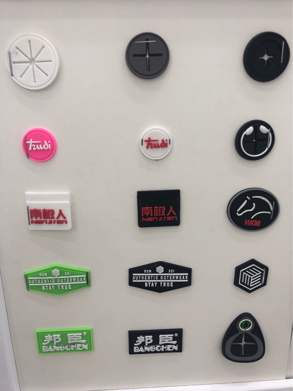 cd hole, leather label, soft rubber, epoxy resin, two-color round headphone jack, various pattern shapes, rubber stamps, silicone pull tags
