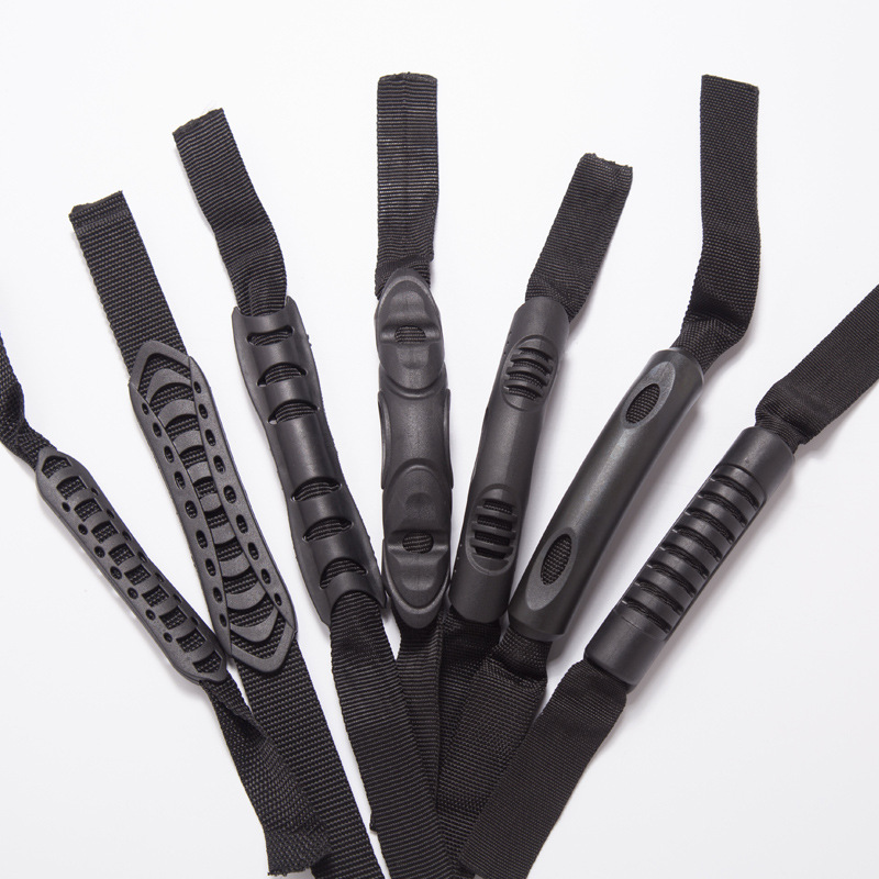 Backpack webbing handles are in stock and available. We offer plastic handles, PVC webbing handles, hollow webbing handles, and bag injection handles Specification image
