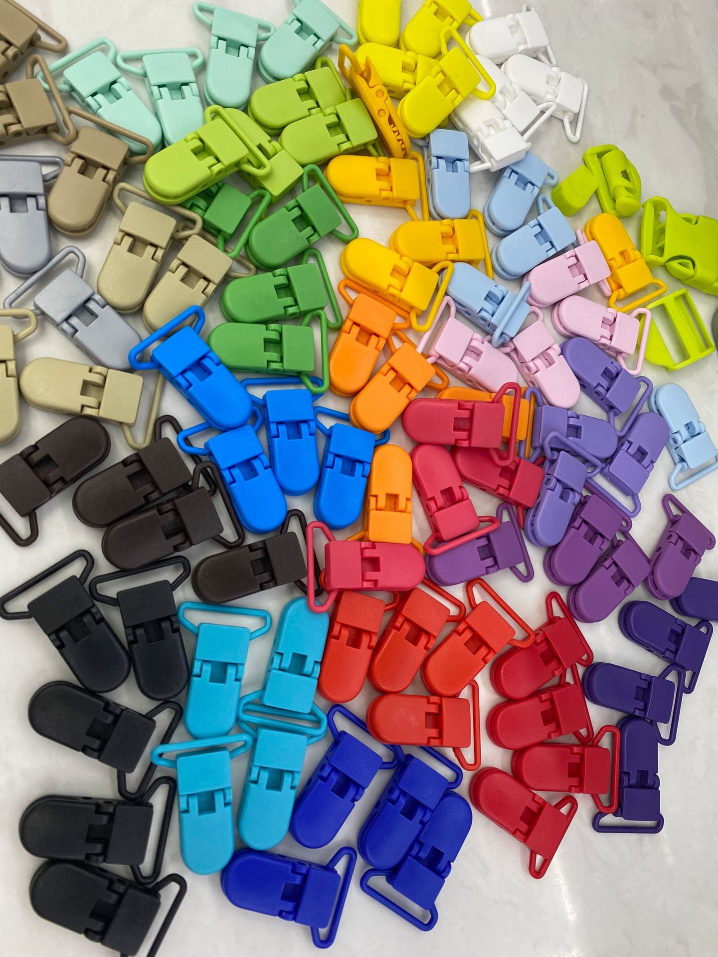 服装辅料白底实物图