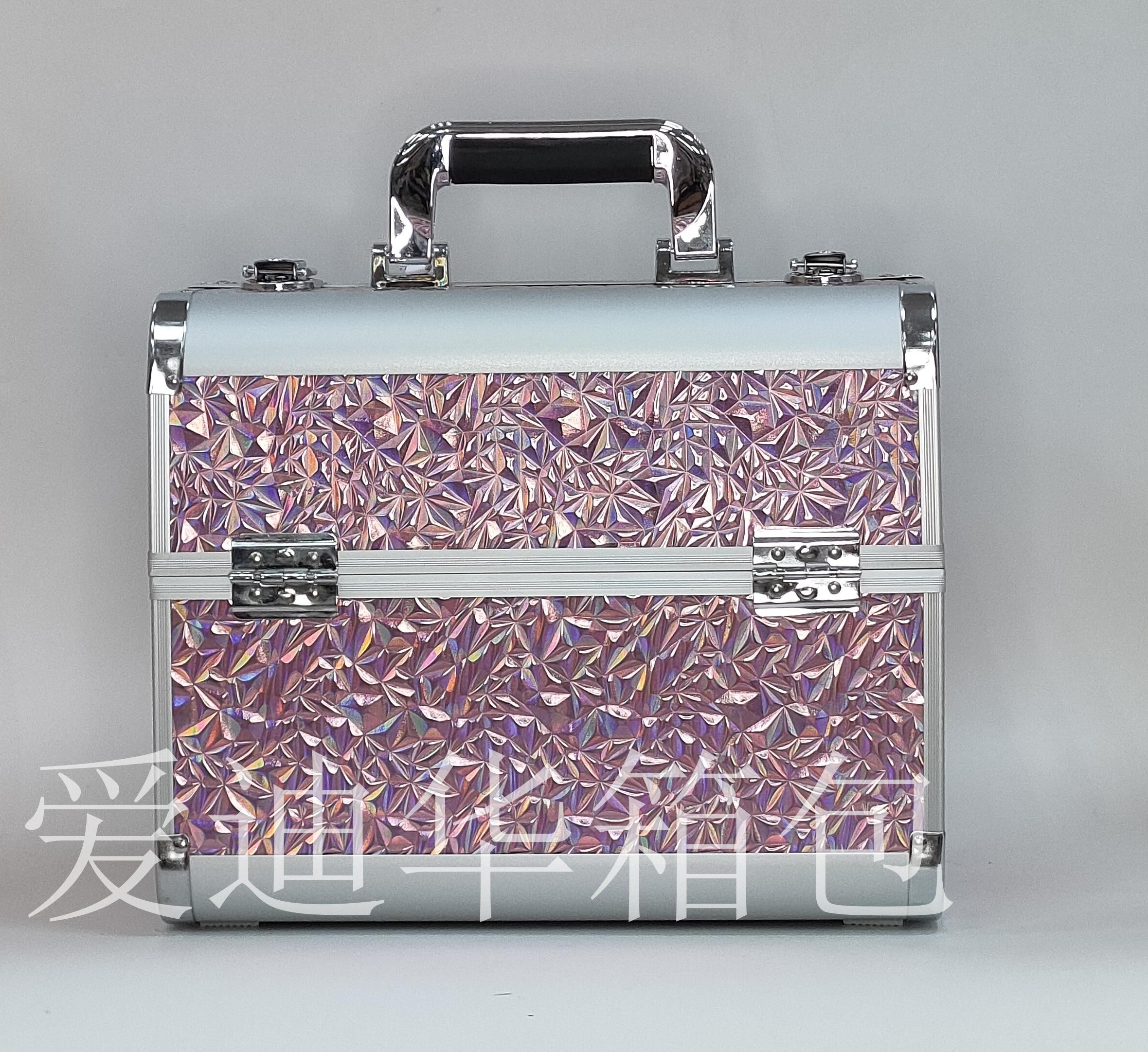 The new diamond-patterned large-capacity portable beauty and nail care multi-functional makeup box is a super popular and internet-famous model in 2021 details Picture