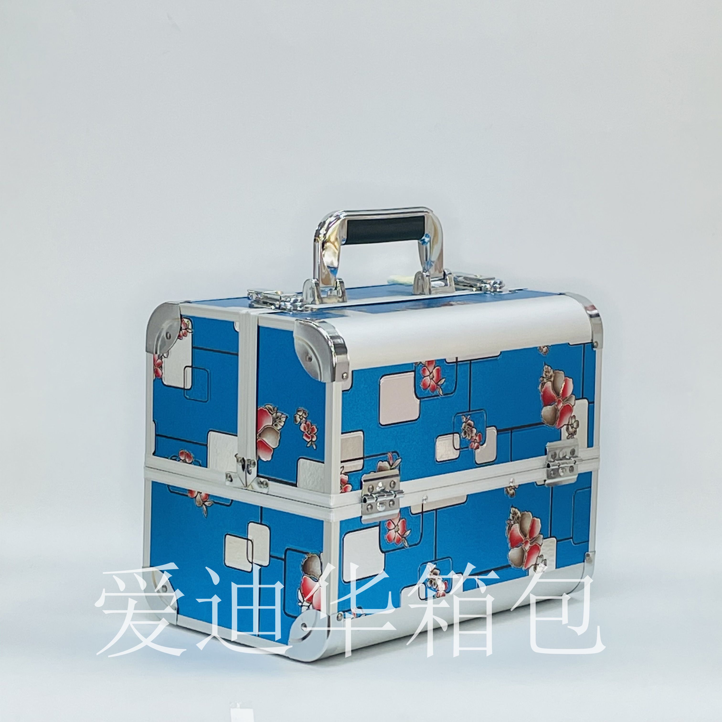 New layout pattern portable multi-functional storage box for beauty, makeup, eyelash and nail care Application Scenario