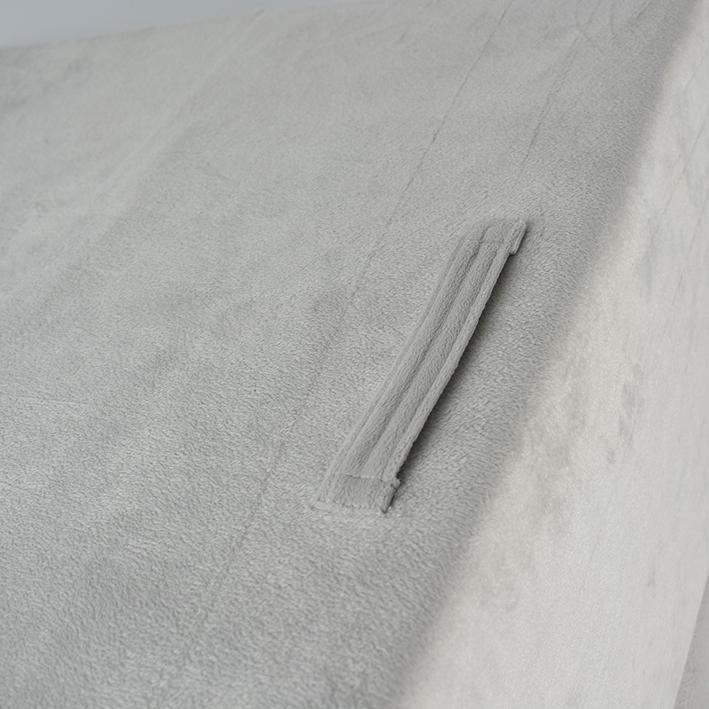 Customized cross-border cushions by the manufacturer, single-person detachable and washable cushions, bay window sofa pillow cushions, and triangular foldable cushions Application Scenario