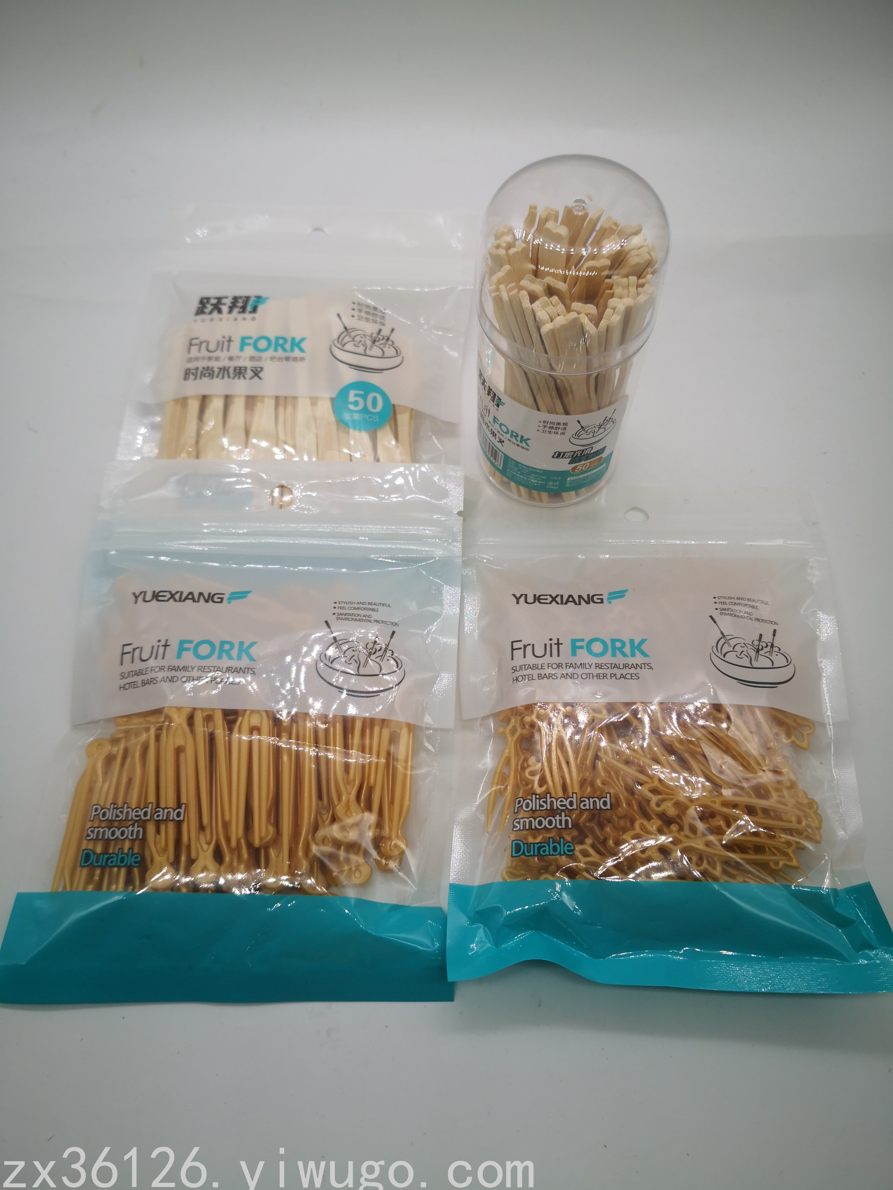 Disposable plastic transparent independent packaging fruit signature dessert cake two fork fruit fork thumbnail