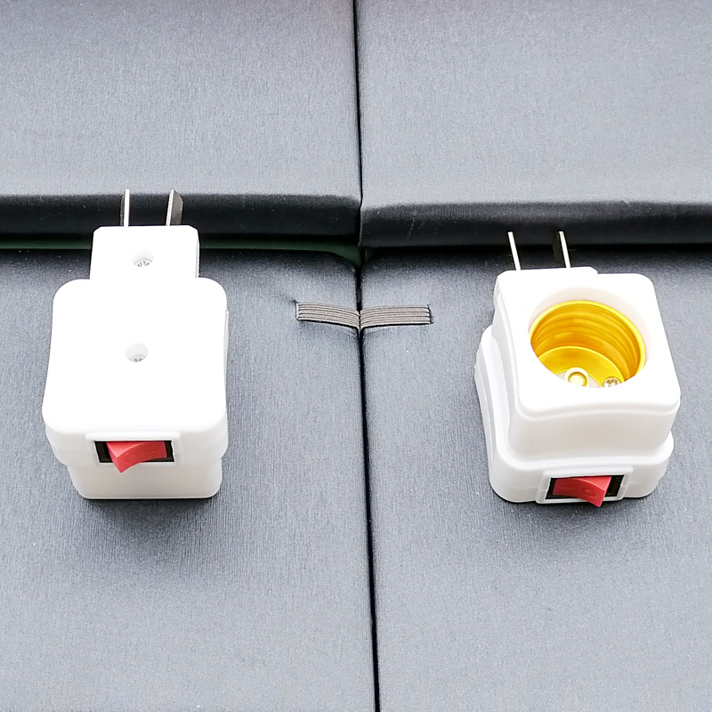 D1913 high-quality dual-purpose lamp socket, lamp cap, screw socket, hardware, 2-yuan store supply in Yiwu Application Scenario