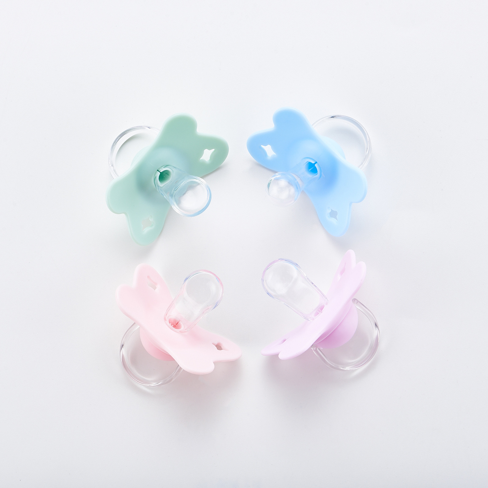 Silicone baby pacifier with lid, butterfly-shaped flat head sleeping pacifier, wholesale from Bite Bite Joy Factory Item Picture