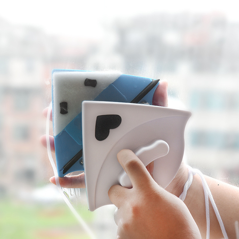 Double-sided glass window cleaner, triangular multi-functional double-sided magnetic glass cleaner, glass scraper details Picture