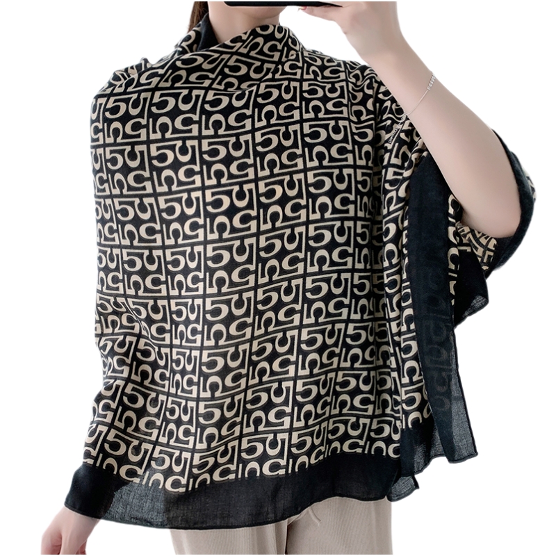 New long cotton and linen scarf for women with digital 5 print, a live-streaming bestseller in stock Application Scenario