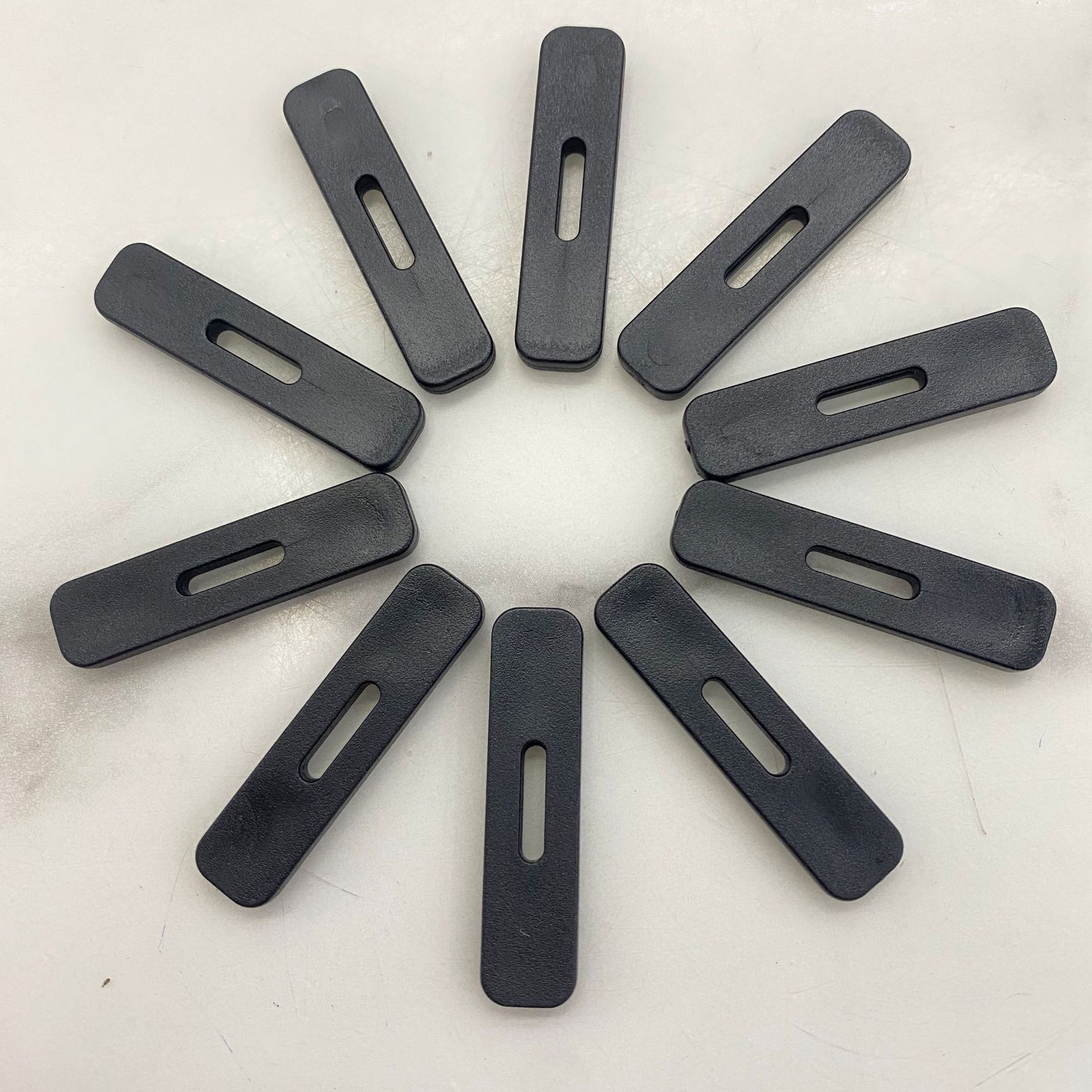 Backpack plastic buckle accessories, schoolbag snap fasteners, clothing, luggage, pet rope buckles, hook buckles, waist bag clips Item Picture