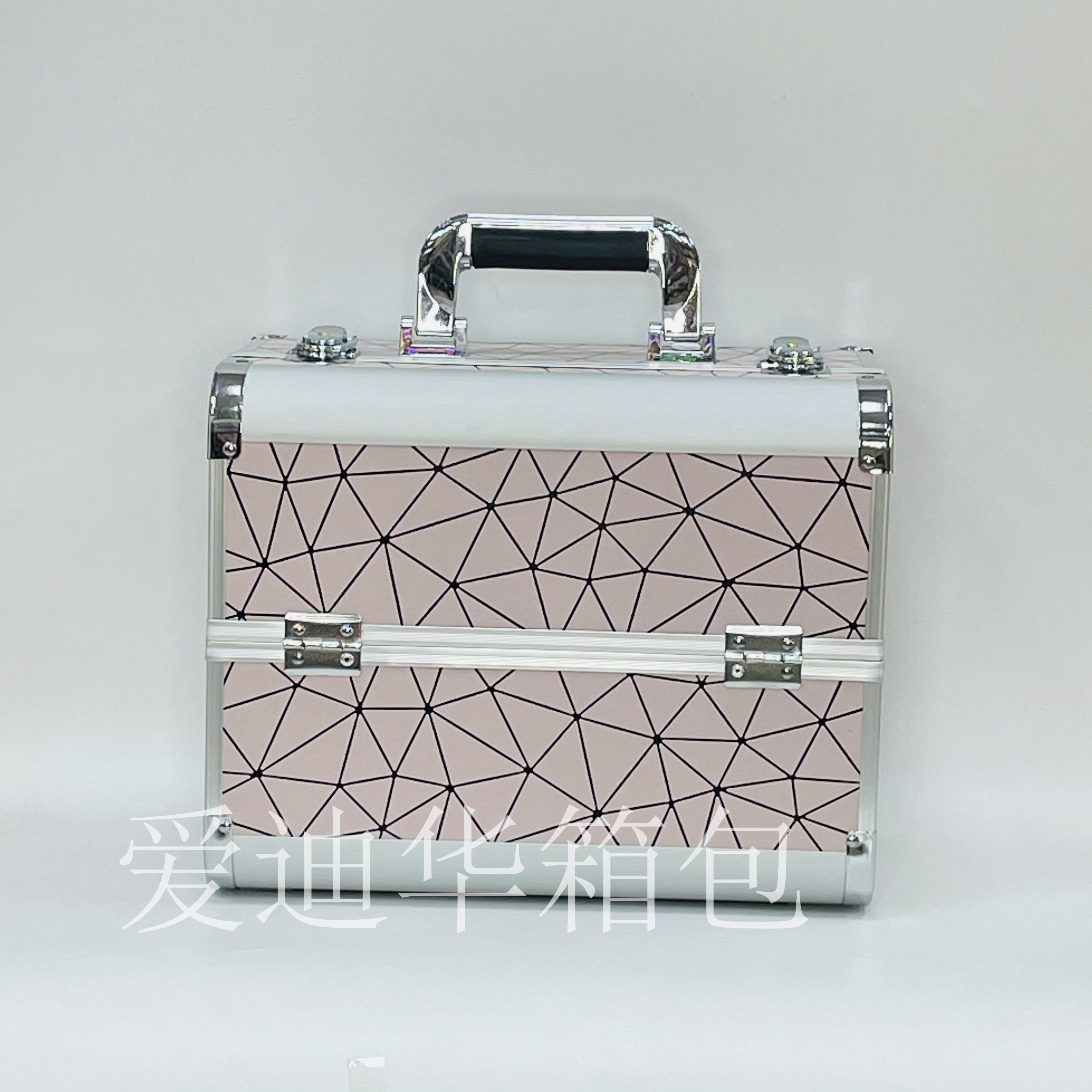 Aidihua's 2021 new high-end triangular pattern beauty, nail and tattoo storage special makeup box, a best-selling aluminum box on the website details Picture
