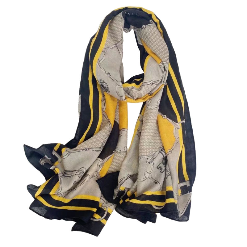 New cotton and linen scarf with carriage circle print, long style, women's warm silk scarf for autumn, winter and spring in stock details Picture