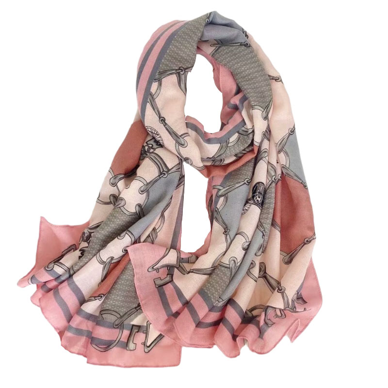 New cotton and linen scarf with carriage circle print, long style, women's warm silk scarf for autumn, winter and spring in stock Item Picture
