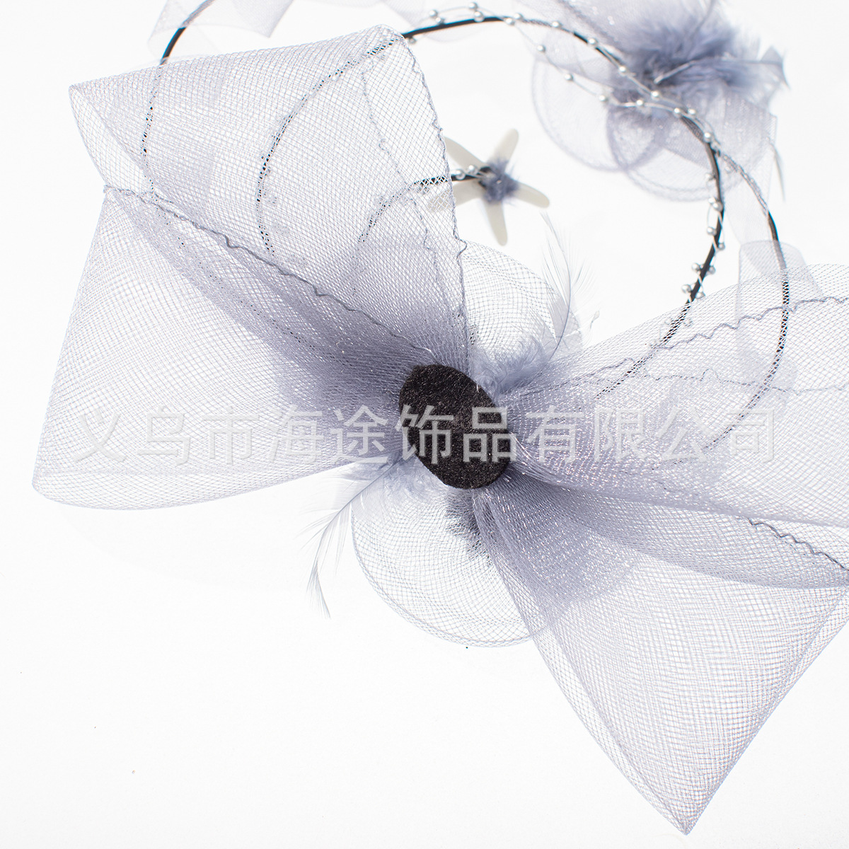 Cross-border Jockey Club banquet, tulle headwear, hair accessories, women can freely style wedding dresses, evening gowns, hair clips, super fairy headwear Application Scenario