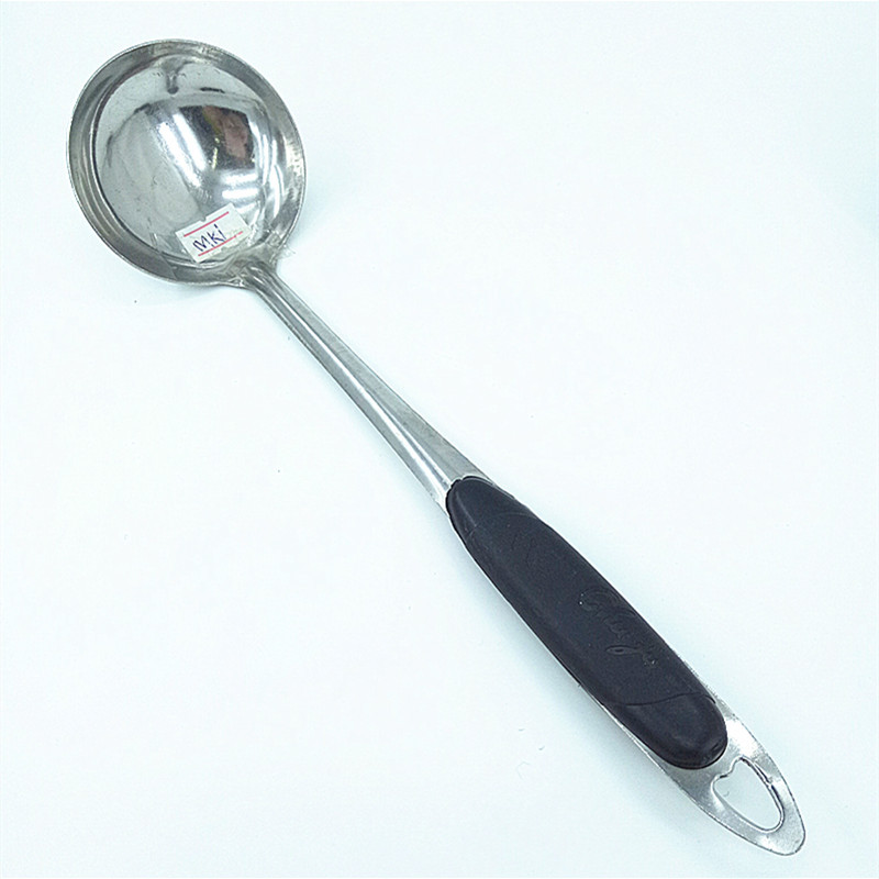 Factory direct sales of stainless steel hot pot spoons, black-handled small spoons, long-handled spoons, wholesale two-yuan supply Application Scenario