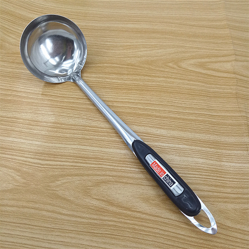 Factory direct sales of stainless steel hot pot spoons, black-handled small spoons, long-handled spoons, wholesale two-yuan supply details Picture